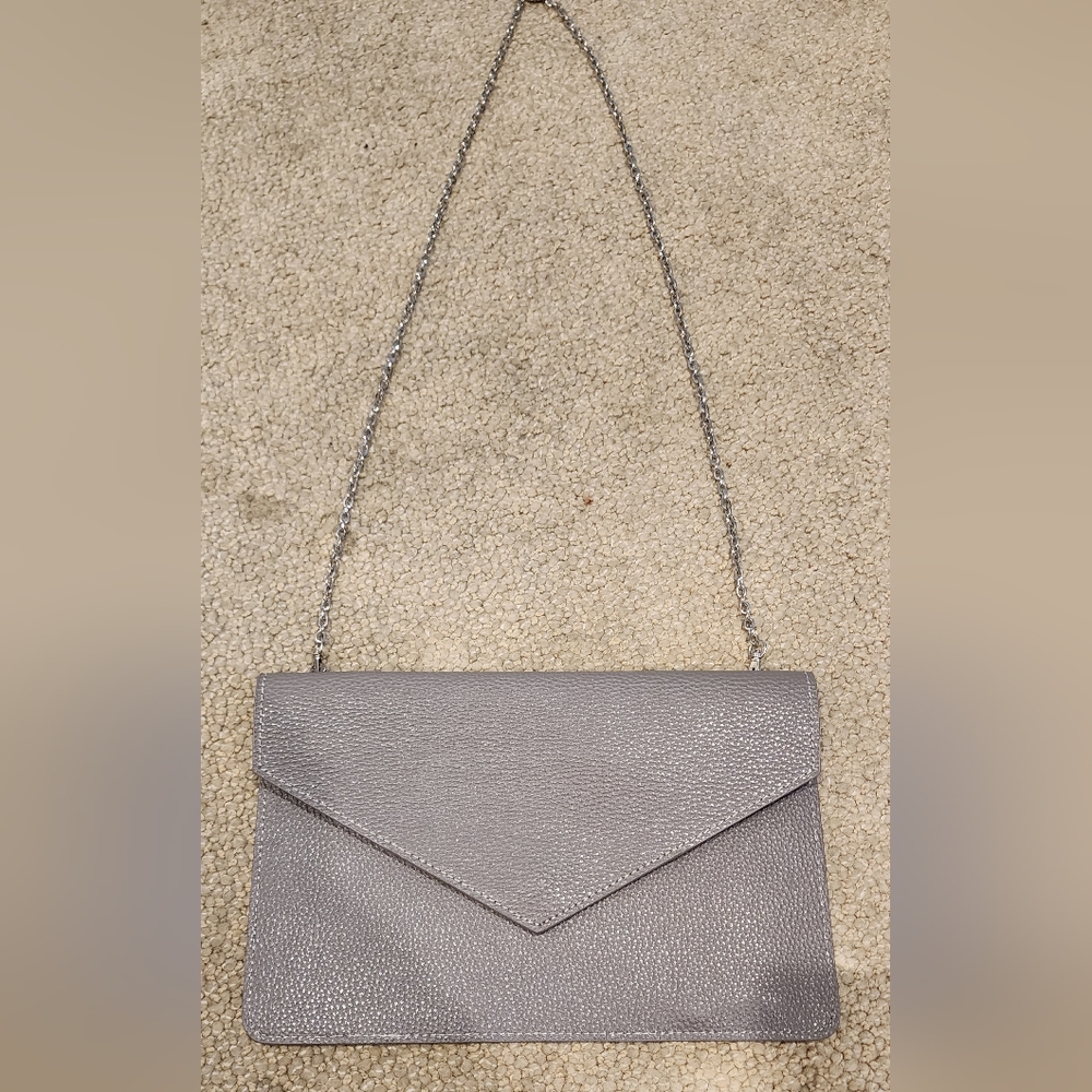 NWOT Urban Expressions clutch